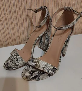 nikkiRyd my heels Foto 4