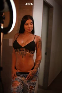 sweett_emerald Public Pic 5