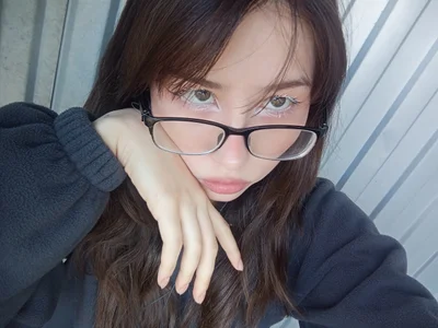 DelicaBrome new morning selfies:) Pic 2