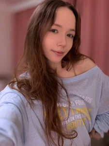 Velvet_Daisy 💙 Cozy Morning Tease Pic 3