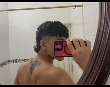 chris_smith1 me❤😈  3টি ছবি