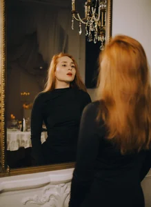 Fish_in_tapki Lady in black صورة واحدة|Fish_in_tapki Lady in black صورتان|Fish_in_tapki Lady in black  7 صور|Fish_in_tapki Lady in black  7 صورة