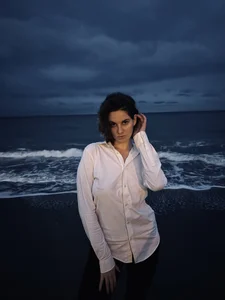 SabrinaRayX holiday by the sea, no naked) Pic 3