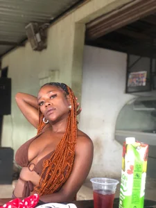SexyAdel11 Public slika 5