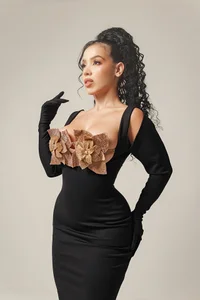 Sculpted in Gold 👑 de RoseFerrera  2 Imagens