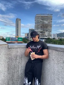 JayTaylorr You're a sexy boy Immagine  3