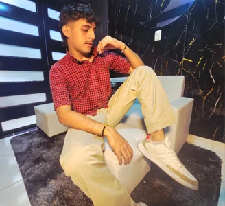 Alan_Del_Reyxのboy in redの 5枚の写真