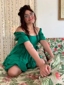 dayis_butera With a green dress Εικόνα 3