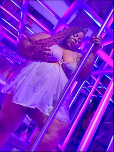 Ardent🔥🥵 od BigMamma_  6 snímek