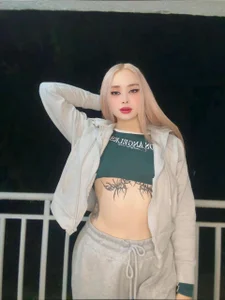 Sophii_Lux Public Pic 4