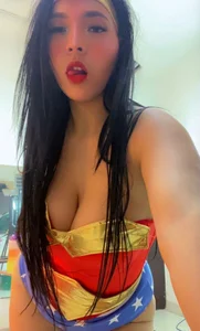 Wonder Woman Unleashes Her Wild Side❤️‍🔥 de Eva_Grace_ Foto 2