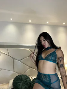 zoee_jackson zoe Immagine  3