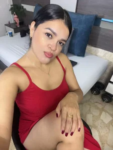 Julieta_Vegah Public Hình 4