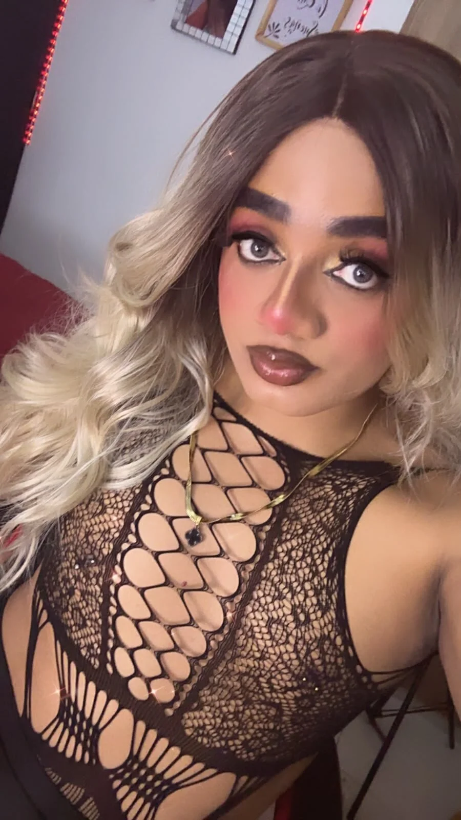 Amber_bigdick22 님의 트렌드 중인 사진  369개