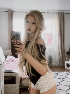 For Your Eyes Only de MollyBat  5 Imagens