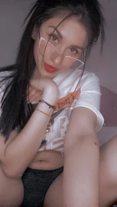 lorenna_pym Public 사진