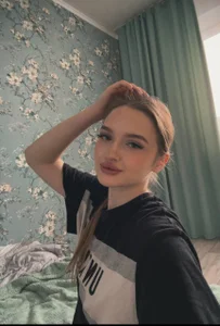 SolLocyrelaxing in home Bild 5