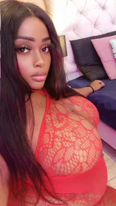 AdaBenneth Red Lust 🙊 Immagine  4