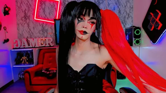 cami_valkyrie HALLOWEEN Pic