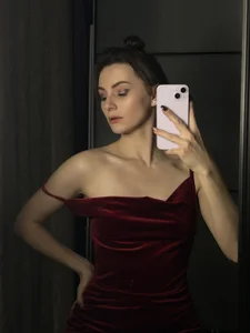LeesaWinther Public Kuva 5