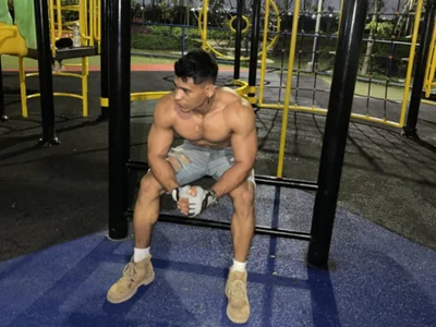 ADAM FULKER od LORD_HERAKLES  6 snímek