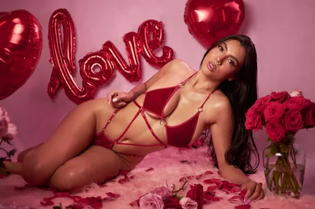 Julie_Bennet My sweet San Valentine 🌹 Pic 3