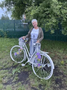 roxana_brooks Invite me out on a date in the park Poză 7