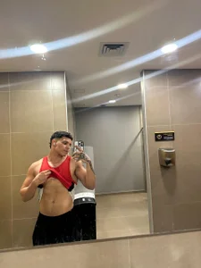 DrakeSmith_ Public Foto