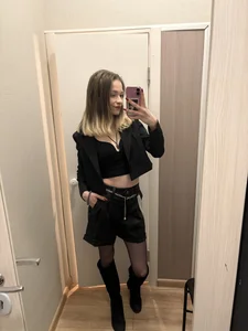 Ellyy_ly Public Pic 4