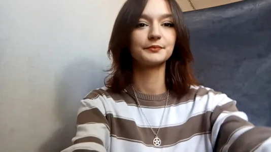 Torma_Kongritte my face close to cam for you зображення