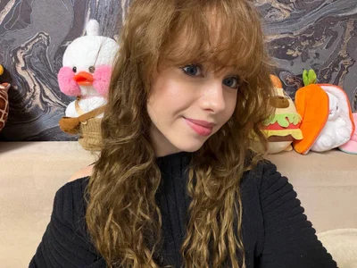 curlyhaired The First Week of the Stream Foto 2