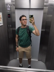 Sebastian_GeertsのSome photos of when I go to the gymの 5枚の写真