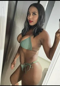 Lucia_Jackson Public Pic 3