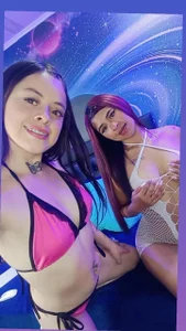 _lesbihard777 Public Foto 2