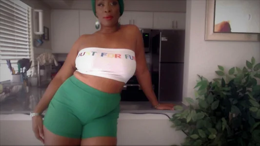 Queenanitadix Short Set Loven Pic 3