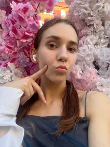 PetraHambelton Floral fantasy 🏵️ Pic 4