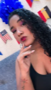samanthaeliott22 🤤 Pic 2