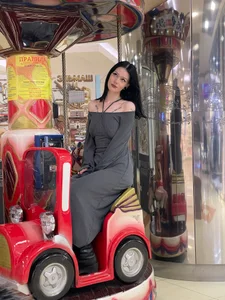 holly_mollyy__ Public Hình 3