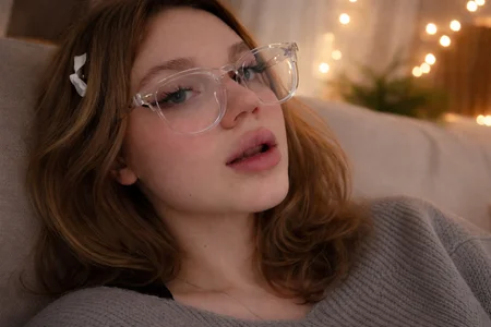 AdeleBaile: Public ( 5 фото)