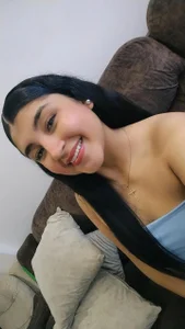 _Asshley_bensoon_ Public Pic 5