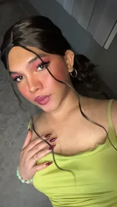 Queenn_xx: Your Ellie with makeup💋💄 ( 2 фото)