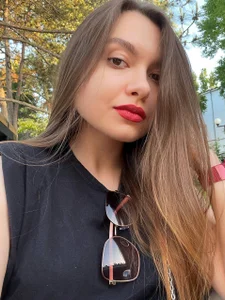 Brilliant-Kiss some funny pictures :D Foto