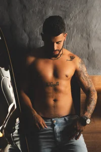 Bruno_Mattos Hot Bruno here  2টি ছবি