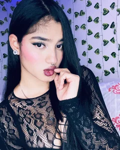 charlotte_9999 😈🫦🖤 Immagine  7