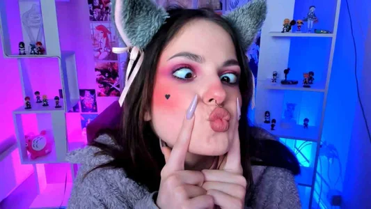 BratzieDarsie lovely cat Pic 2