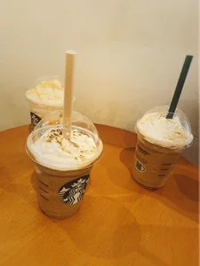 Zdjęcia SHIKA_CH カフェ好きです: 