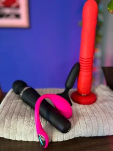 lizzy_kane My Lovense toys 💜 Immagine  3