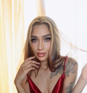 nix_rave1Red is my color ❤️ Bild 3