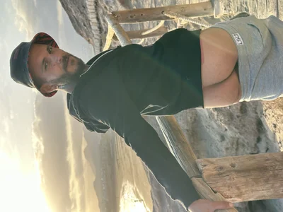 miguelReyes23 Public Pic 3