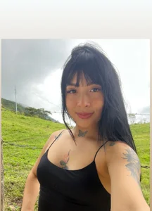 skadhi_ Public 圖片